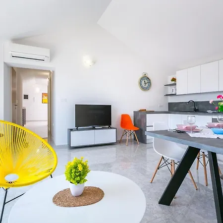Apartment Nevia *